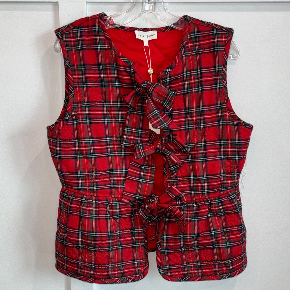 entro Red Tartan Bow-Front Vest
